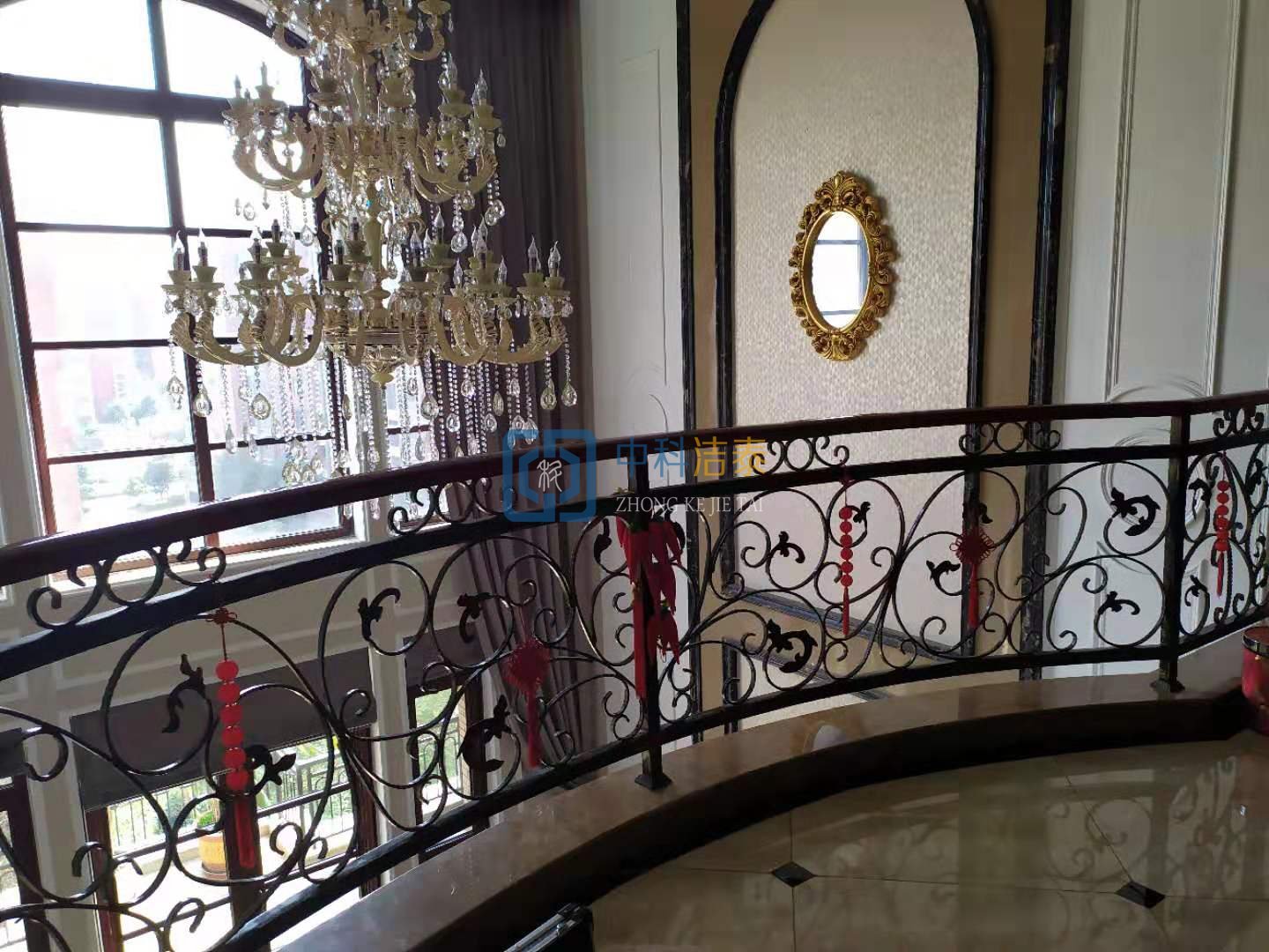 蔚蓝卡地亚别墅甲醛治理